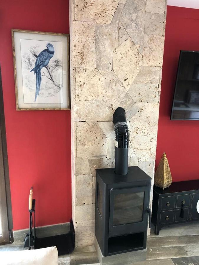 Apartamentos Deluxe Con Jacuzzi O Chimenea Love For Two Collado Mediano Exteriör bild