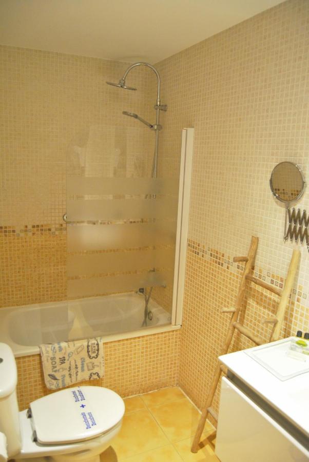 Apartamentos Deluxe Con Jacuzzi O Chimenea Love For Two Collado Mediano Exteriör bild
